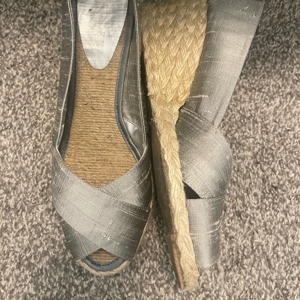 Beautiful silver wedges🩶 - Picture 4 of 5